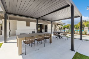 Courtside Cabana