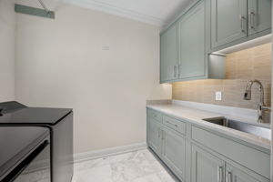 Laundry/Mud Room