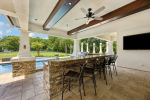 Poolside Bar