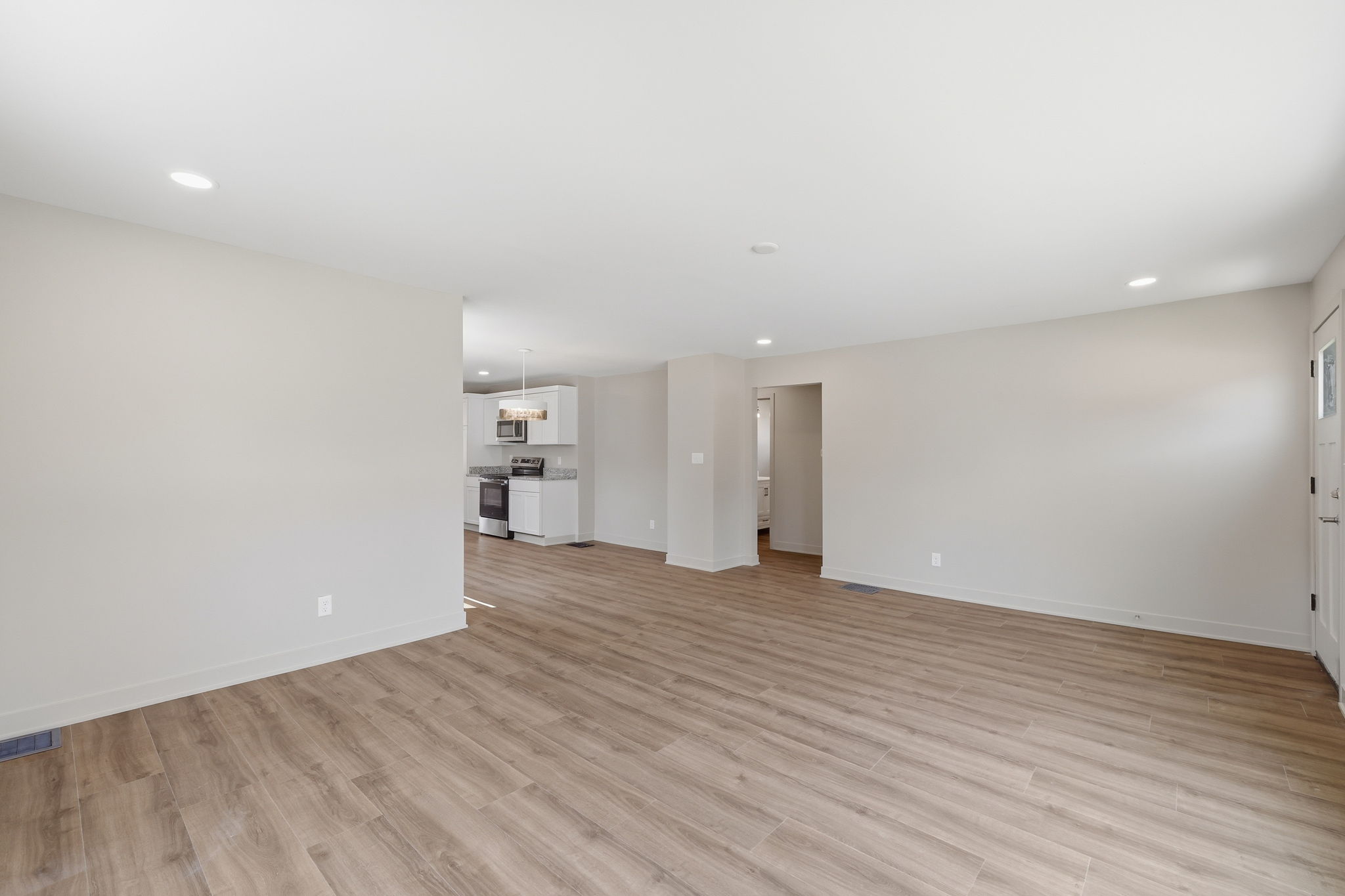 1238 S Centennial St_008
