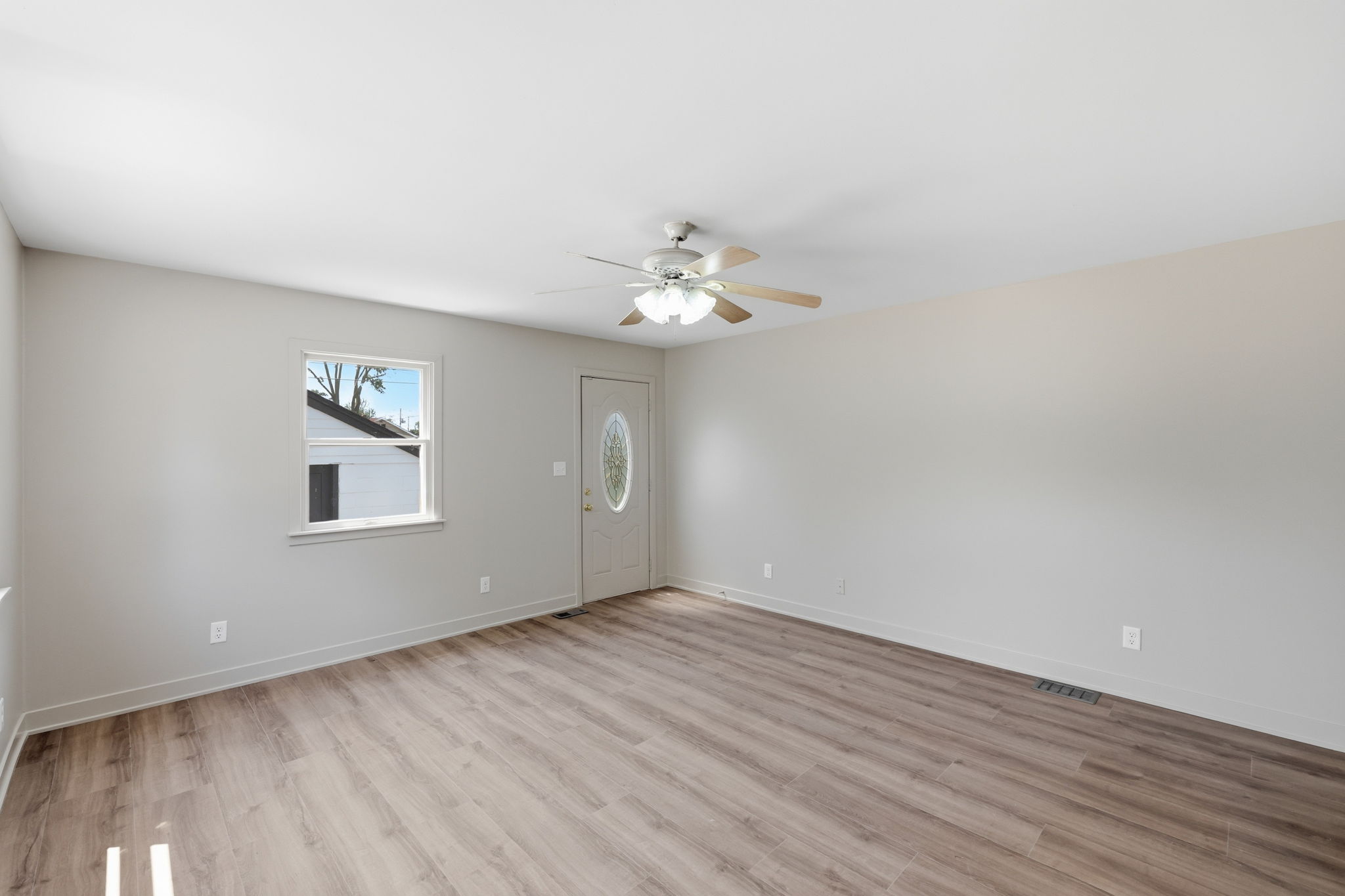 1238 S Centennial St_014