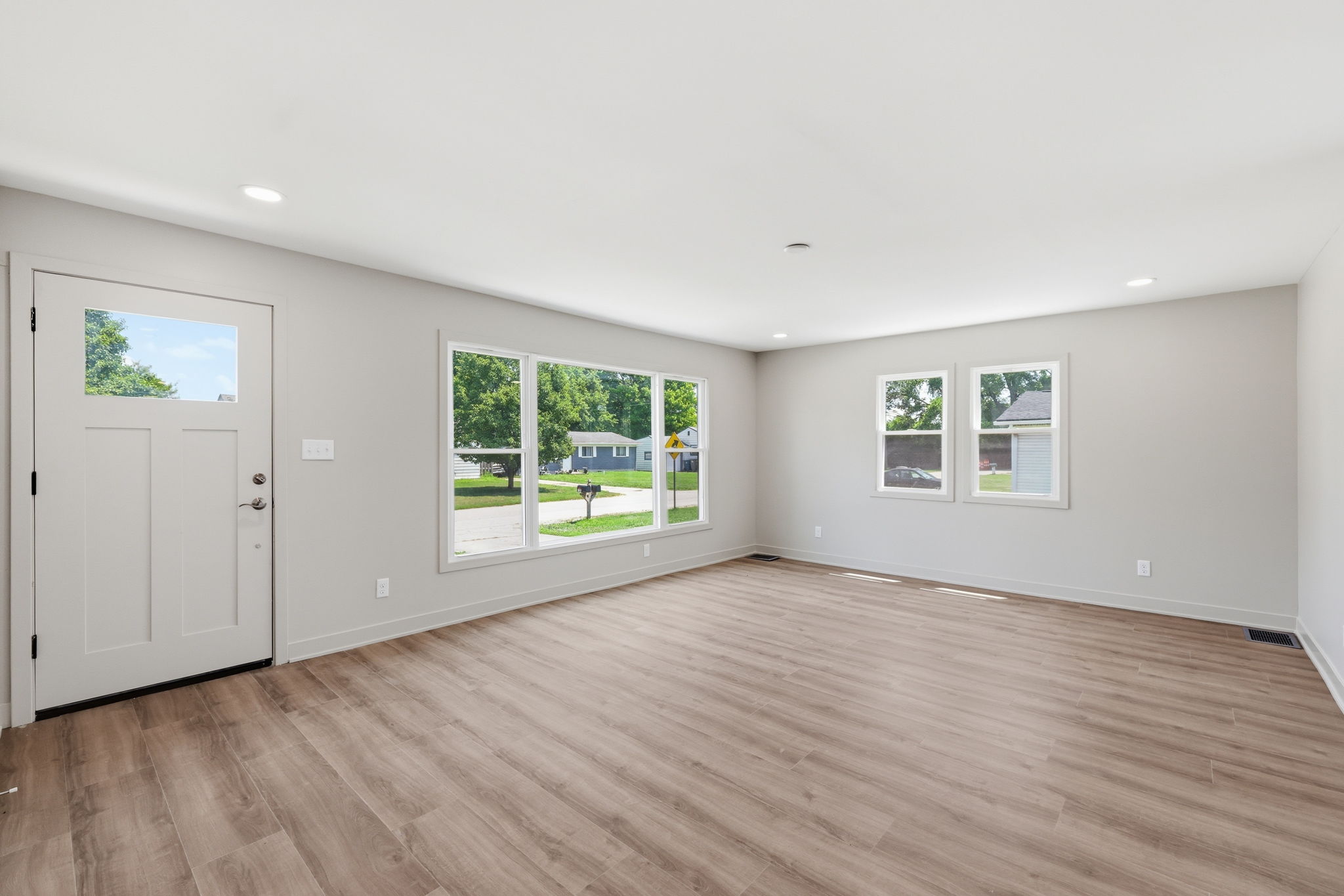1238 S Centennial St_007