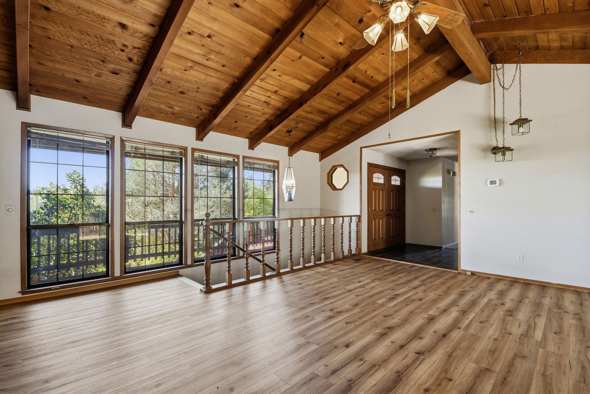 015_F8_12387 Incline Dr