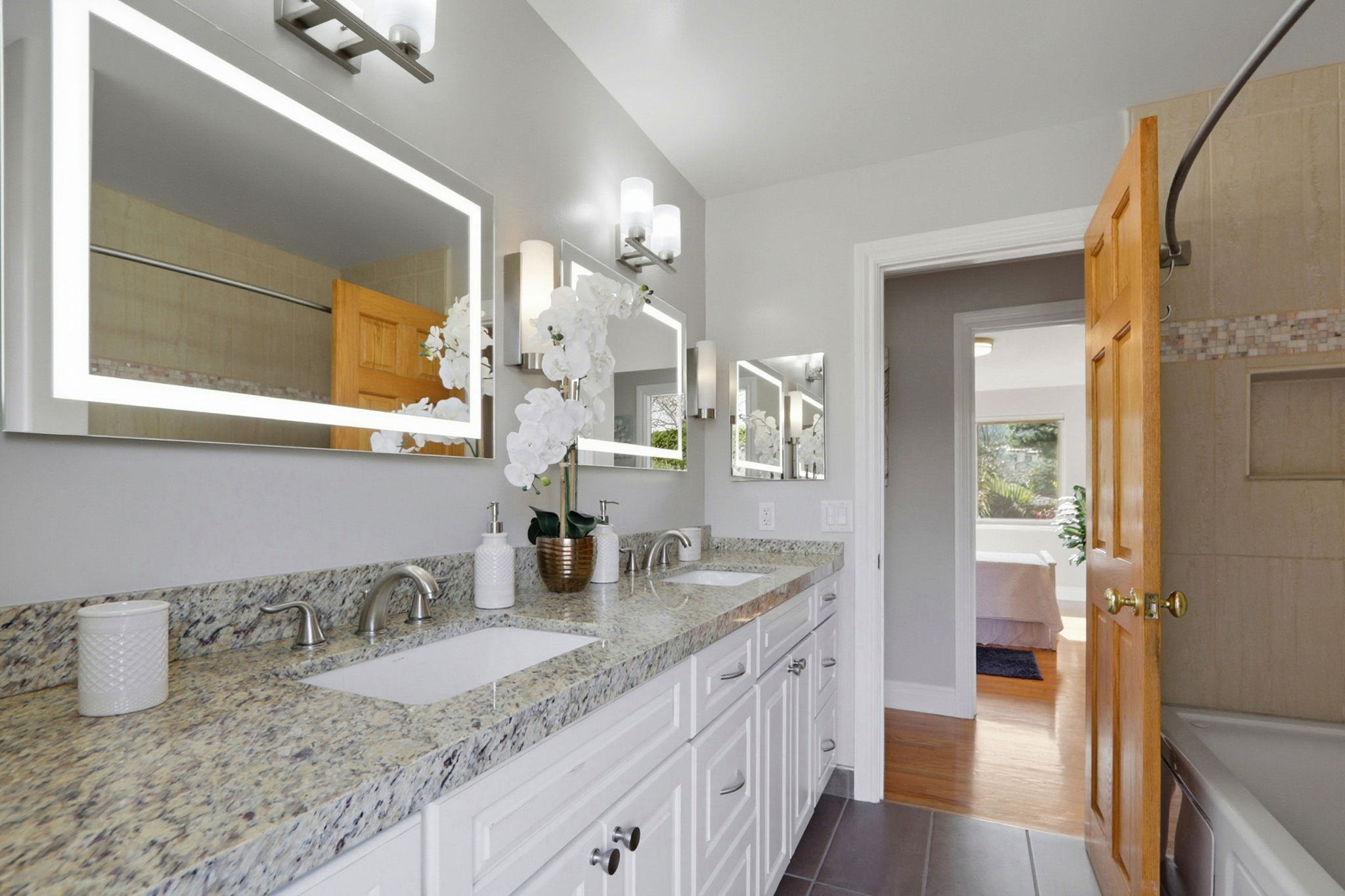 Main House Guest Bathroom