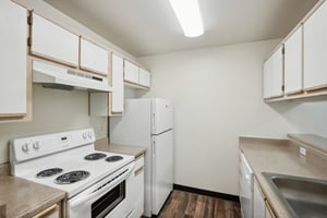 SW 72nd Ave 332-003.jpg