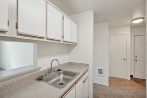 SW 72nd Ave 332-004.jpg
