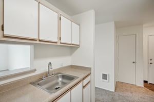 SW 72nd Ave 332-008.jpg