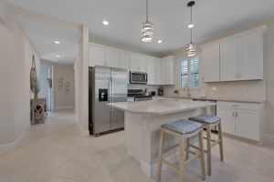 Breakfast Bar - Kitchen