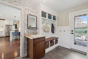 24_Interior