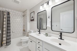 27_Interior