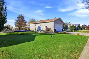 38. 124 2nd Ave W. - Side Yard