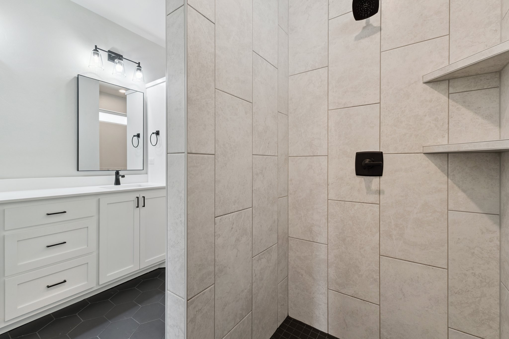 124 5th St_030 (2).jpg