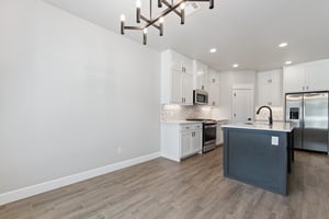 124 5th St_016 (2).jpg