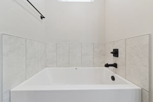 124 5th St_033 (2).jpg