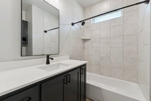 124 5th St_040 (2).jpg