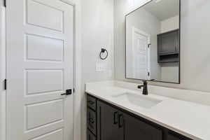 124 5th St_041 (2).jpg