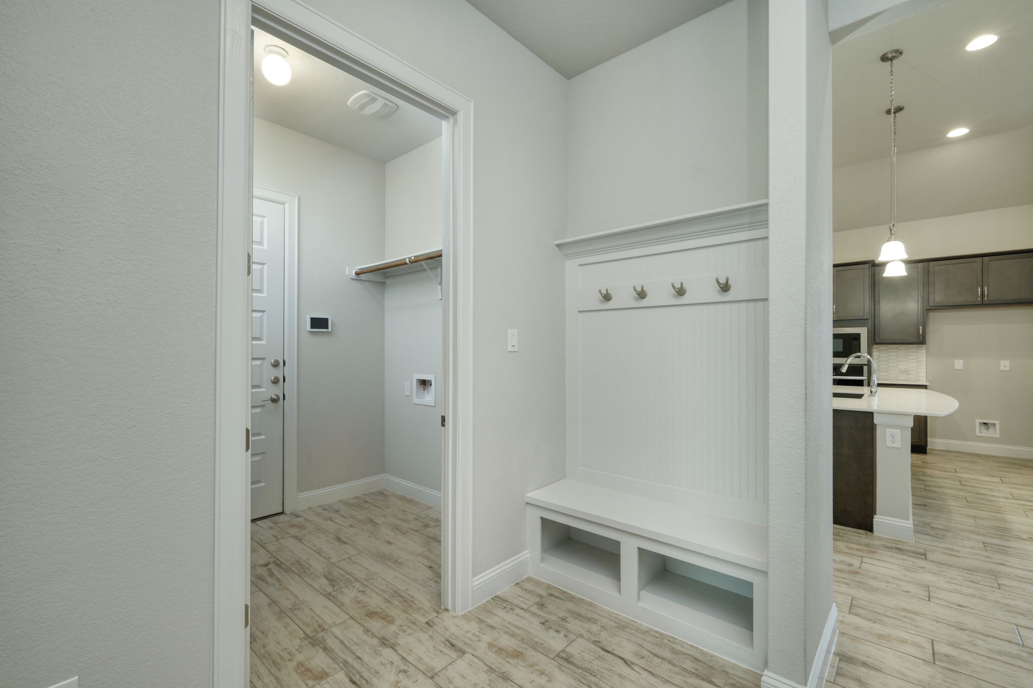 Mud Room/Laundry