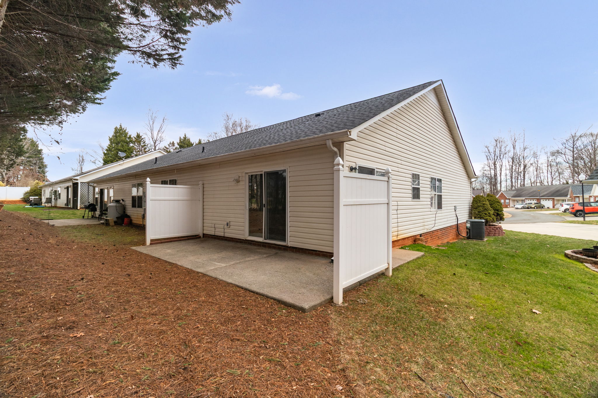 124 Bethania Oaks Cir-29