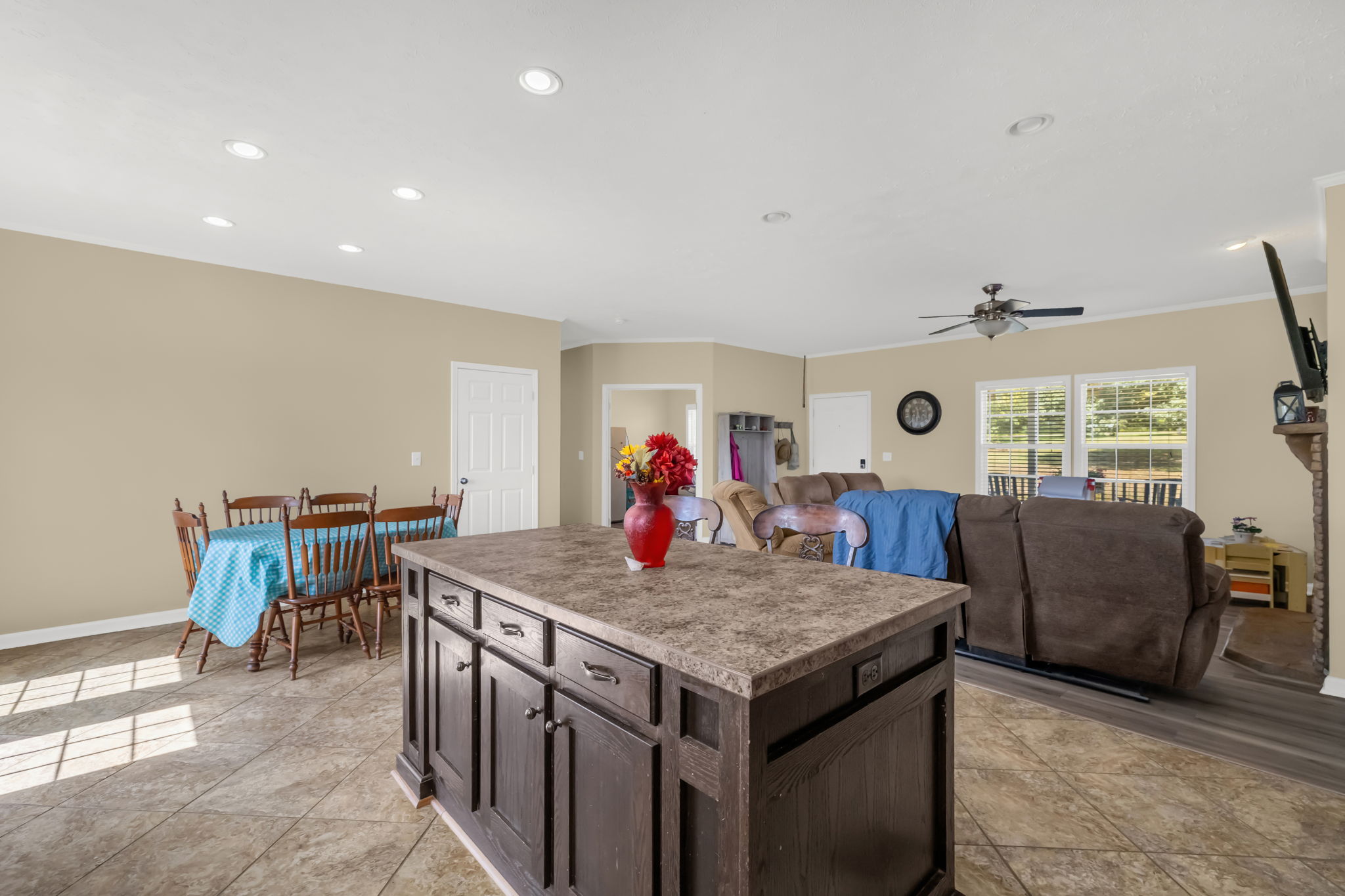 124 Campbellton Dr-14