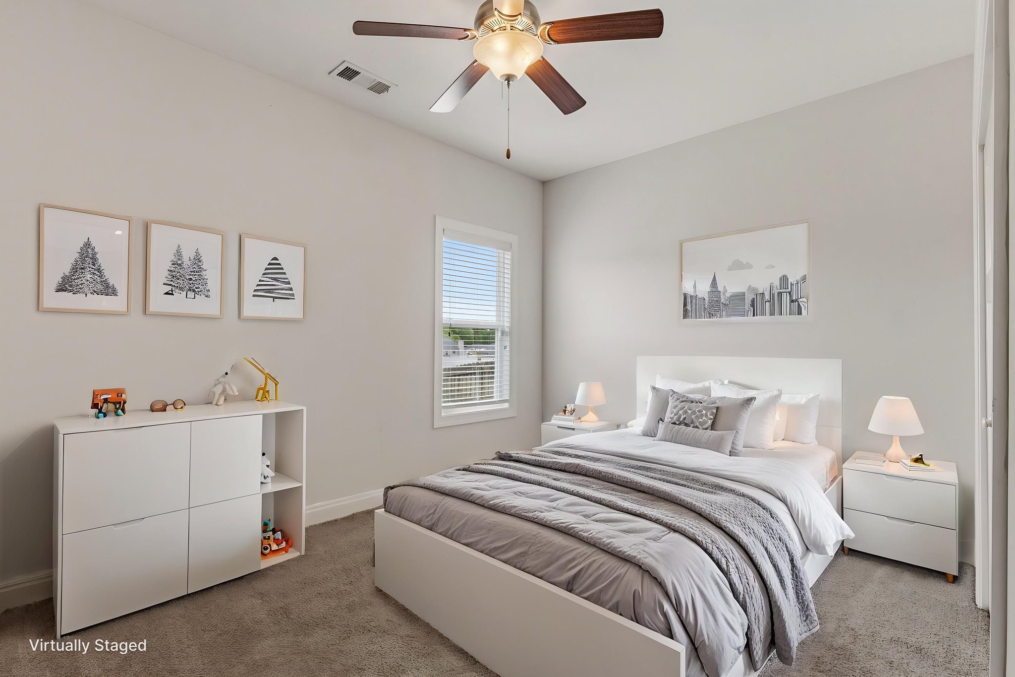 IMG_6784 virtually staged.jpeg