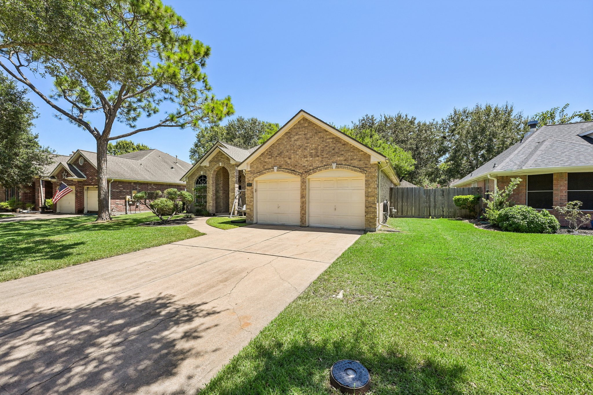 Crimson Bay Dr-L1808-002.jpg