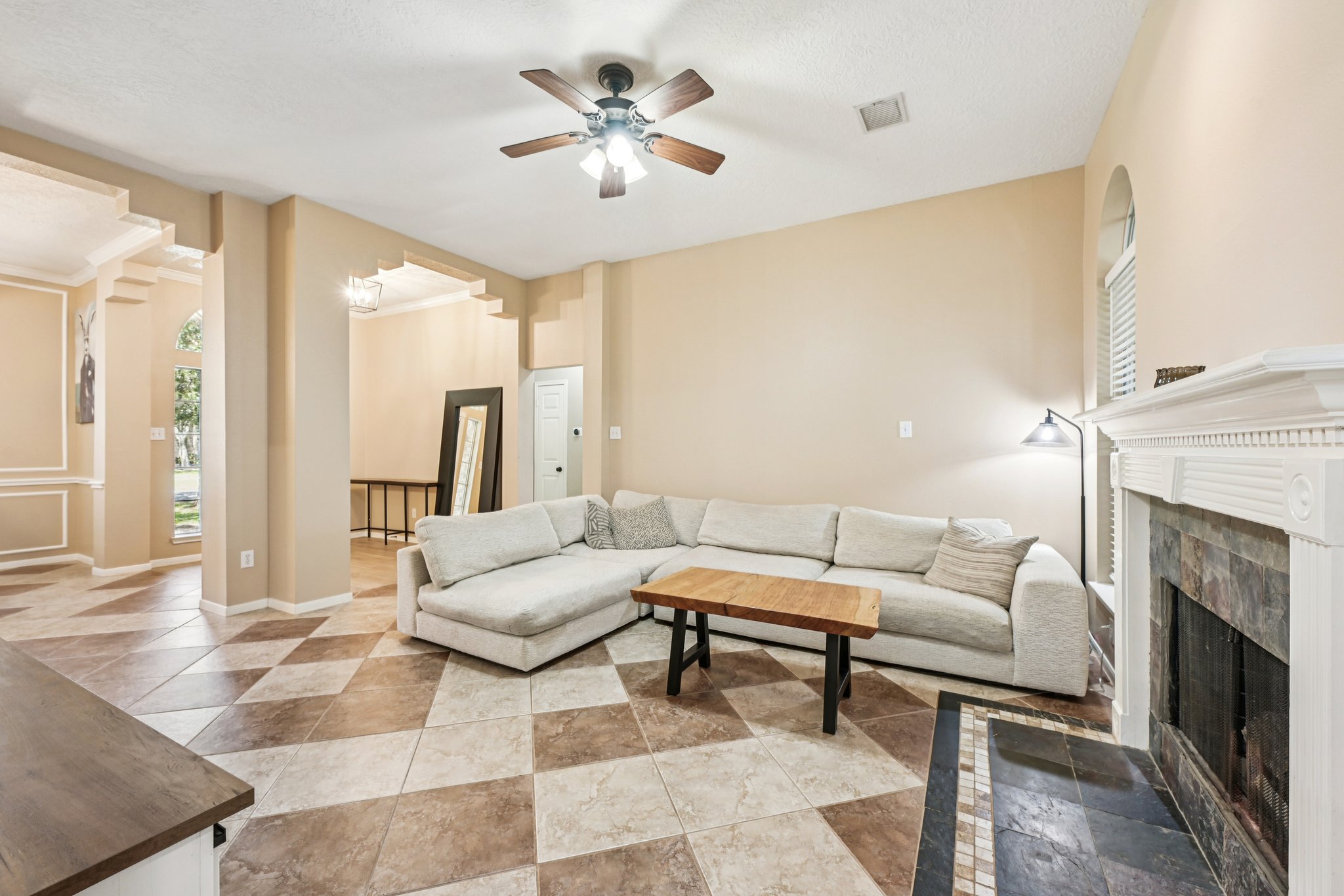 Crimson Bay Dr-L1808-011.jpg