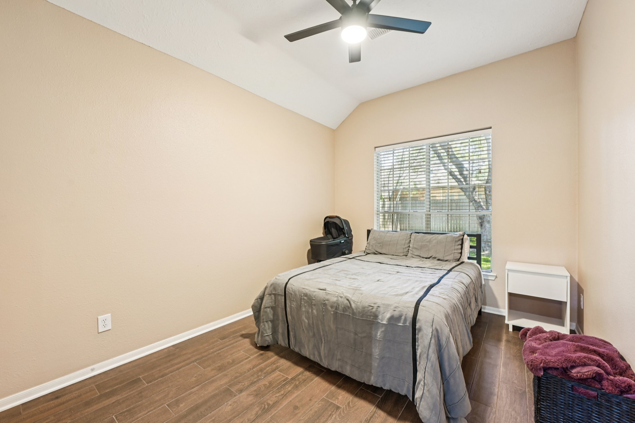 Crimson Bay Dr-L1808-022.jpg
