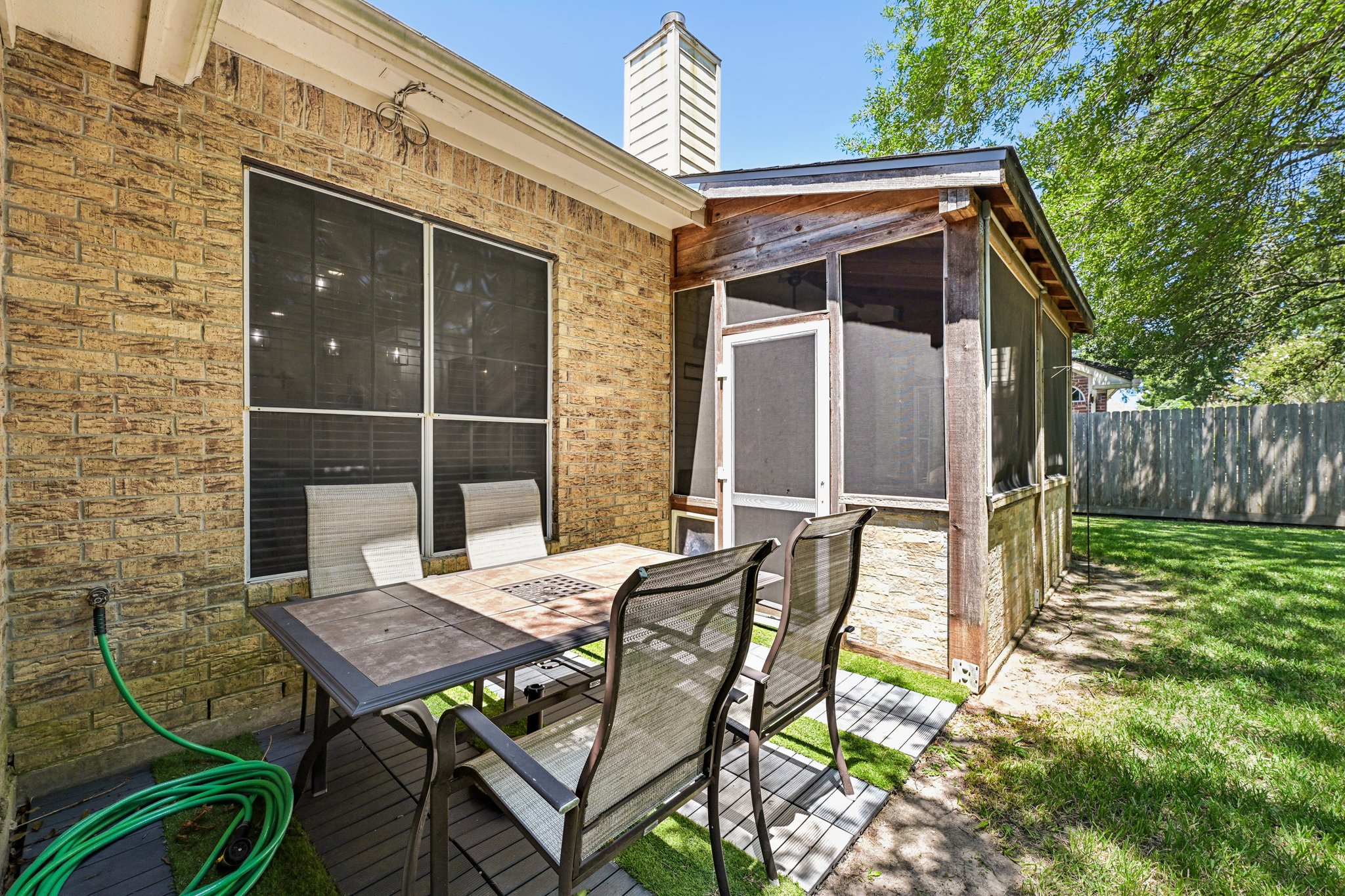 Crimson Bay Dr-L1808-035.jpg