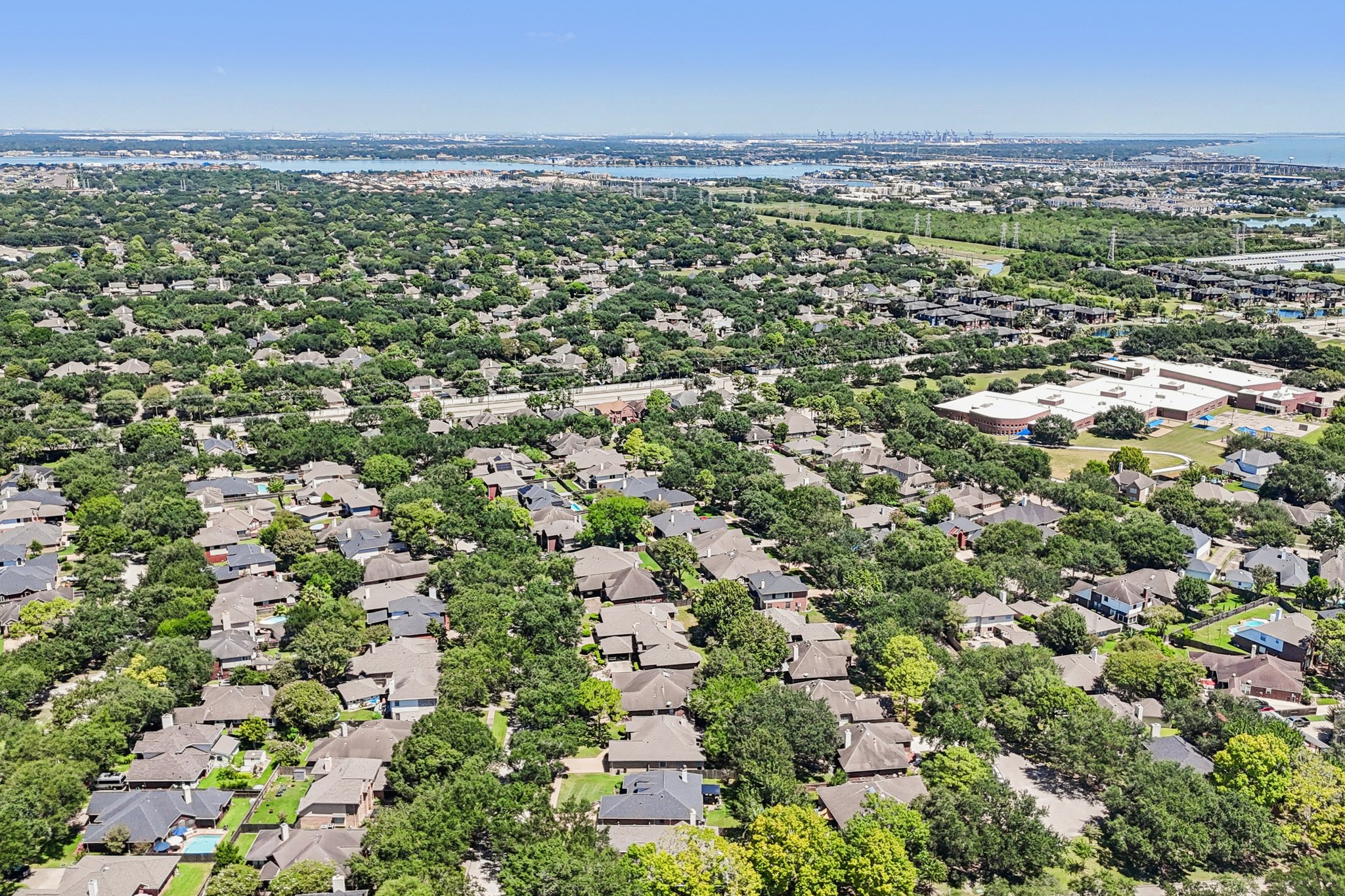 Crimson Bay Dr-L1808-043.jpg