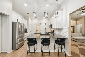 Crimson Bay Dr-L1808-015.jpg