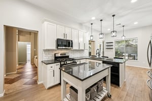 Crimson Bay Dr-L1808-017.jpg