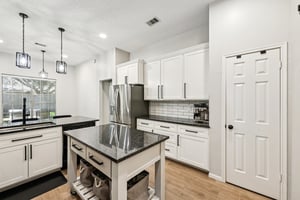 Crimson Bay Dr-L1808-019.jpg