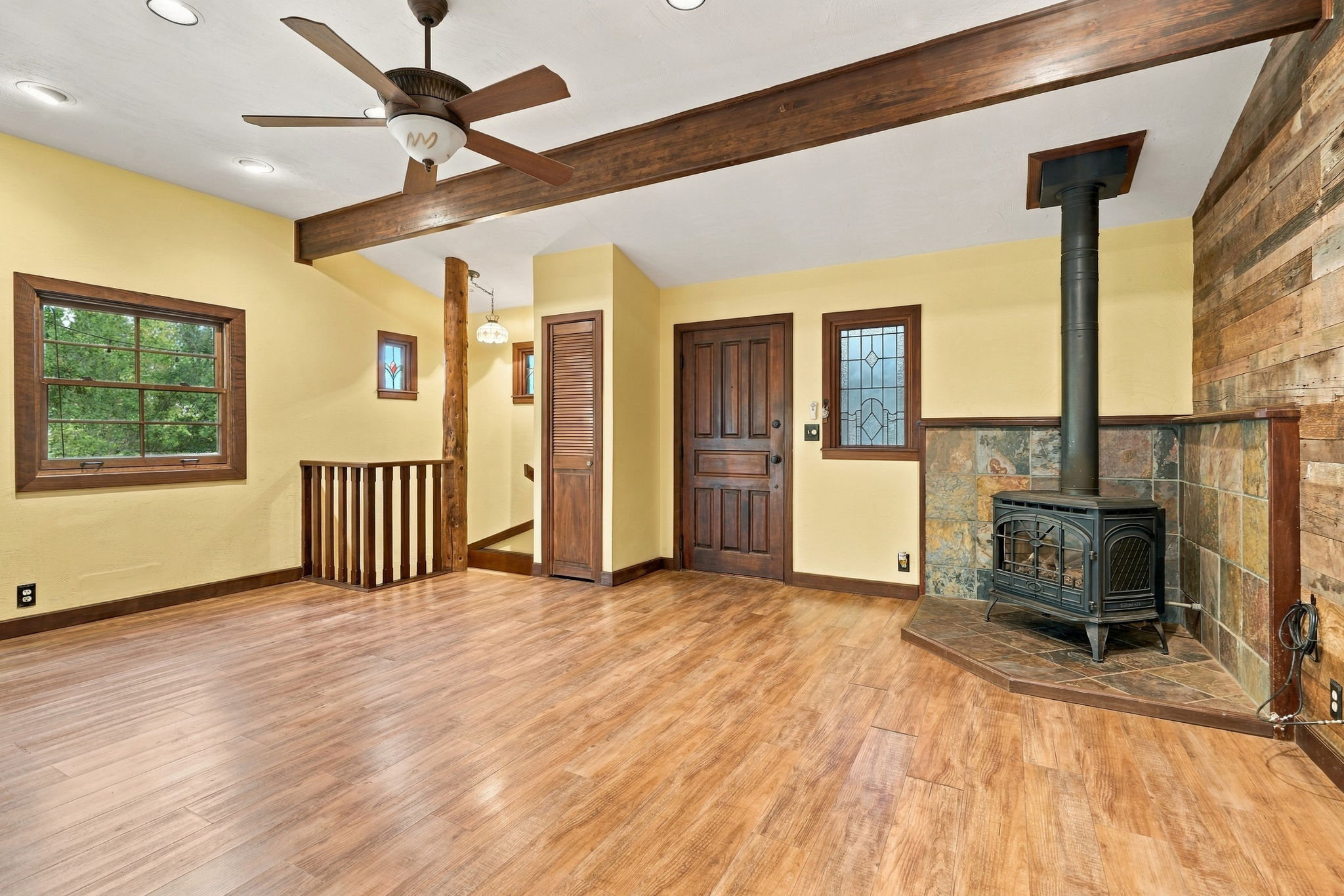 008_F8_124 Cypress Dr