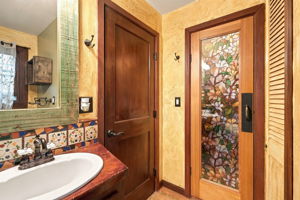 023_F8_124 Cypress Dr