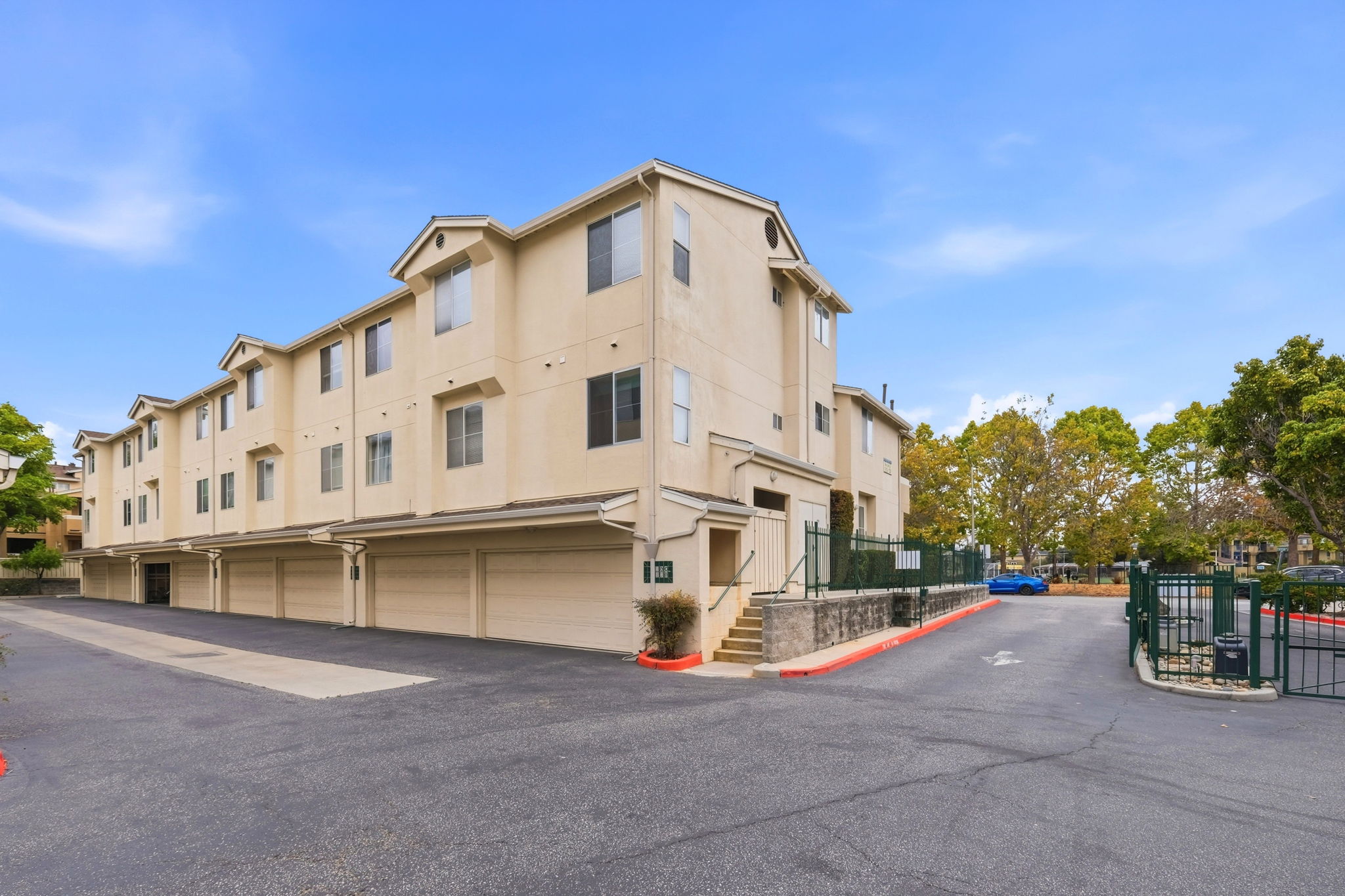 027_F8_124 Everson Dr