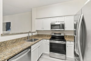 010_F8_124 Everson Dr