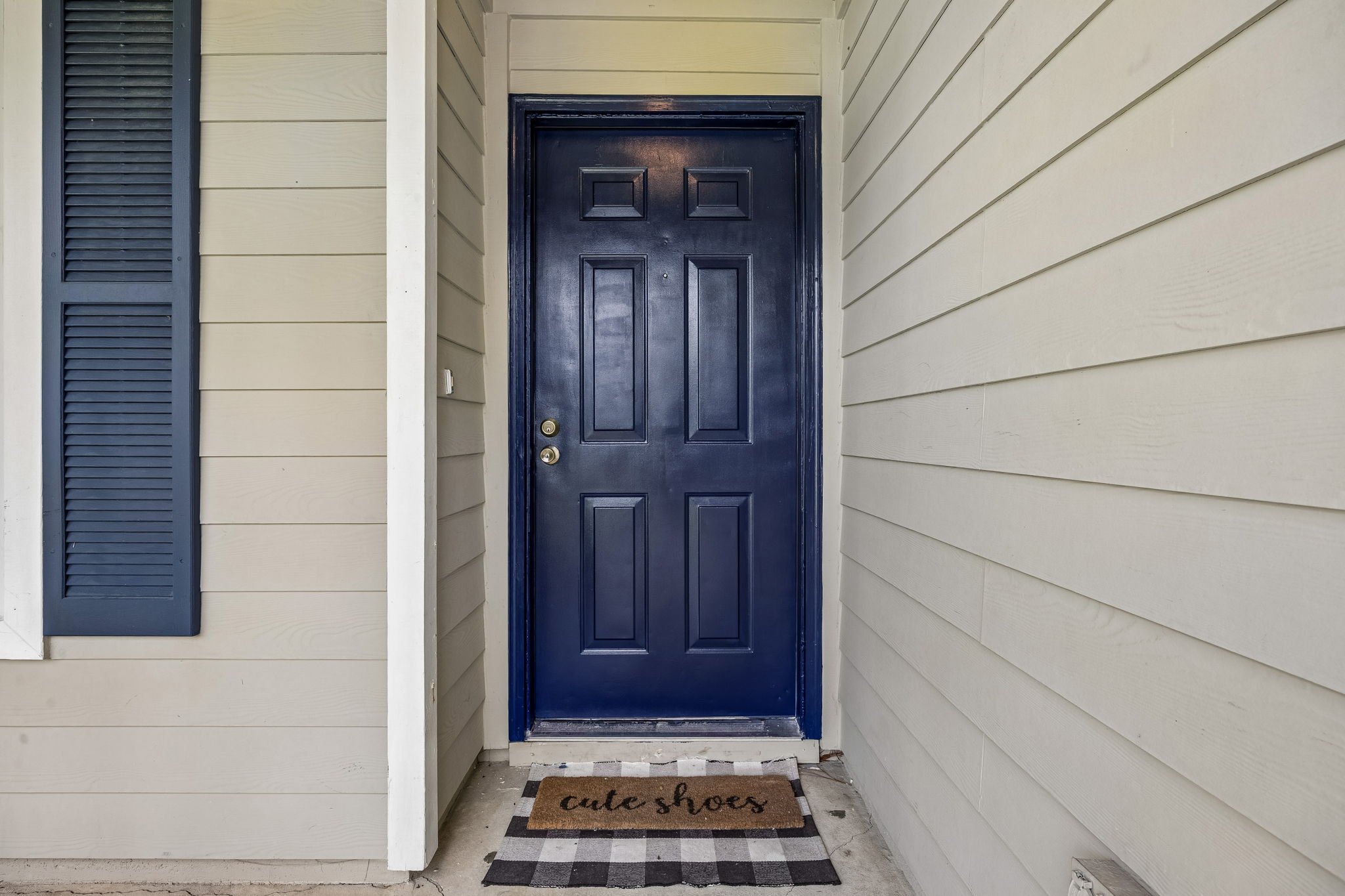 Front Entry Detail