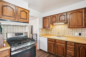 N 1st St-S1809-009.jpg