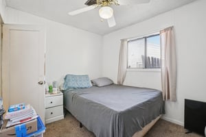 N 1st St-S1809-020.jpg