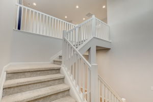 N Oak Hill Way-021