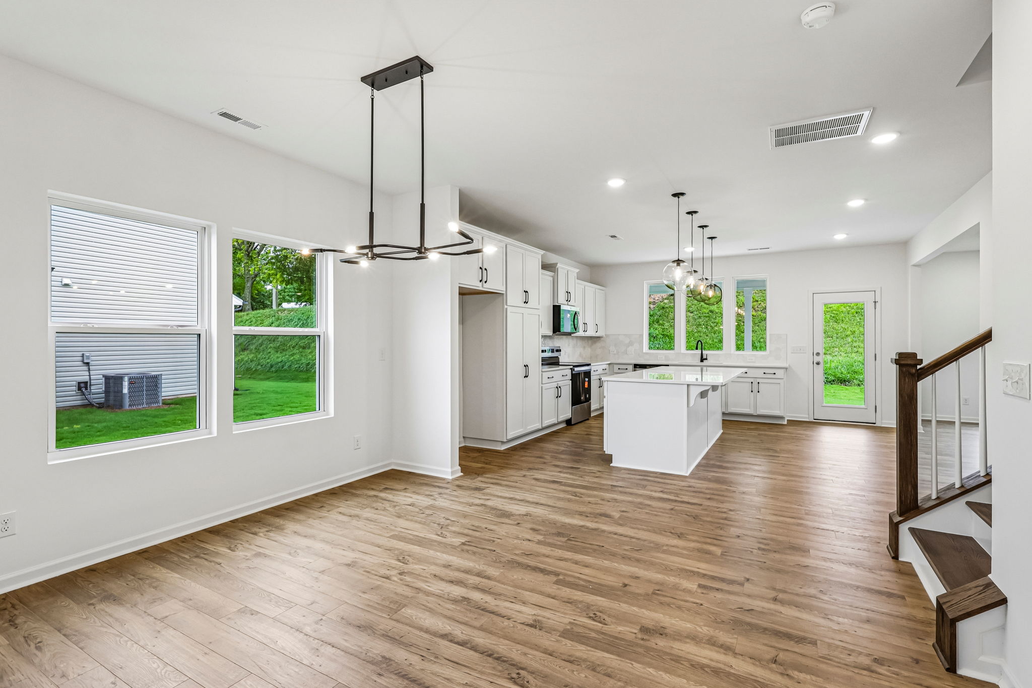124 Pembroke Way 17-S2808-011