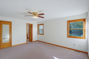  Photo 49