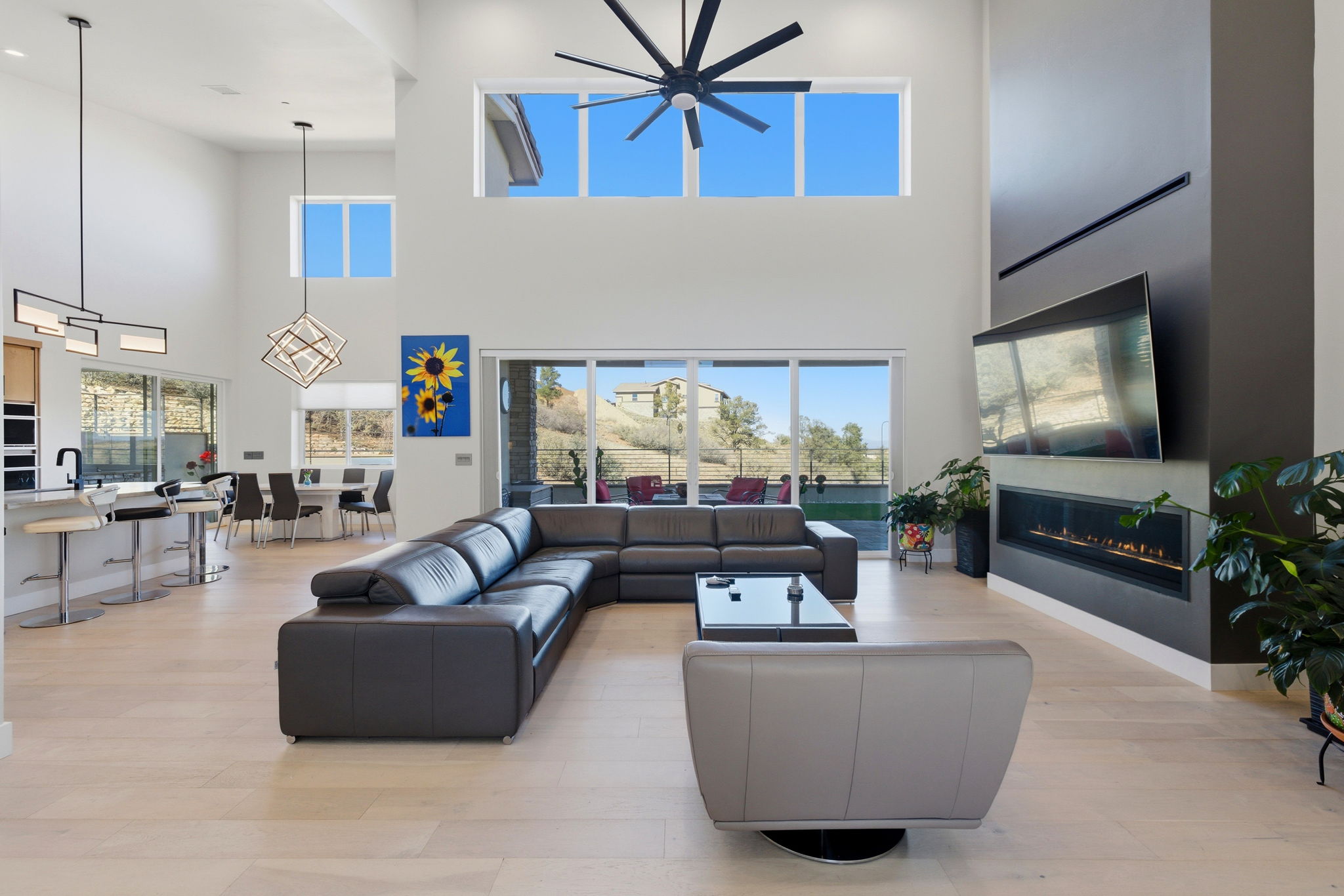 Living Room (4)