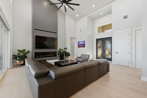 Living Room (3)