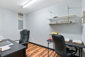  Photo 25