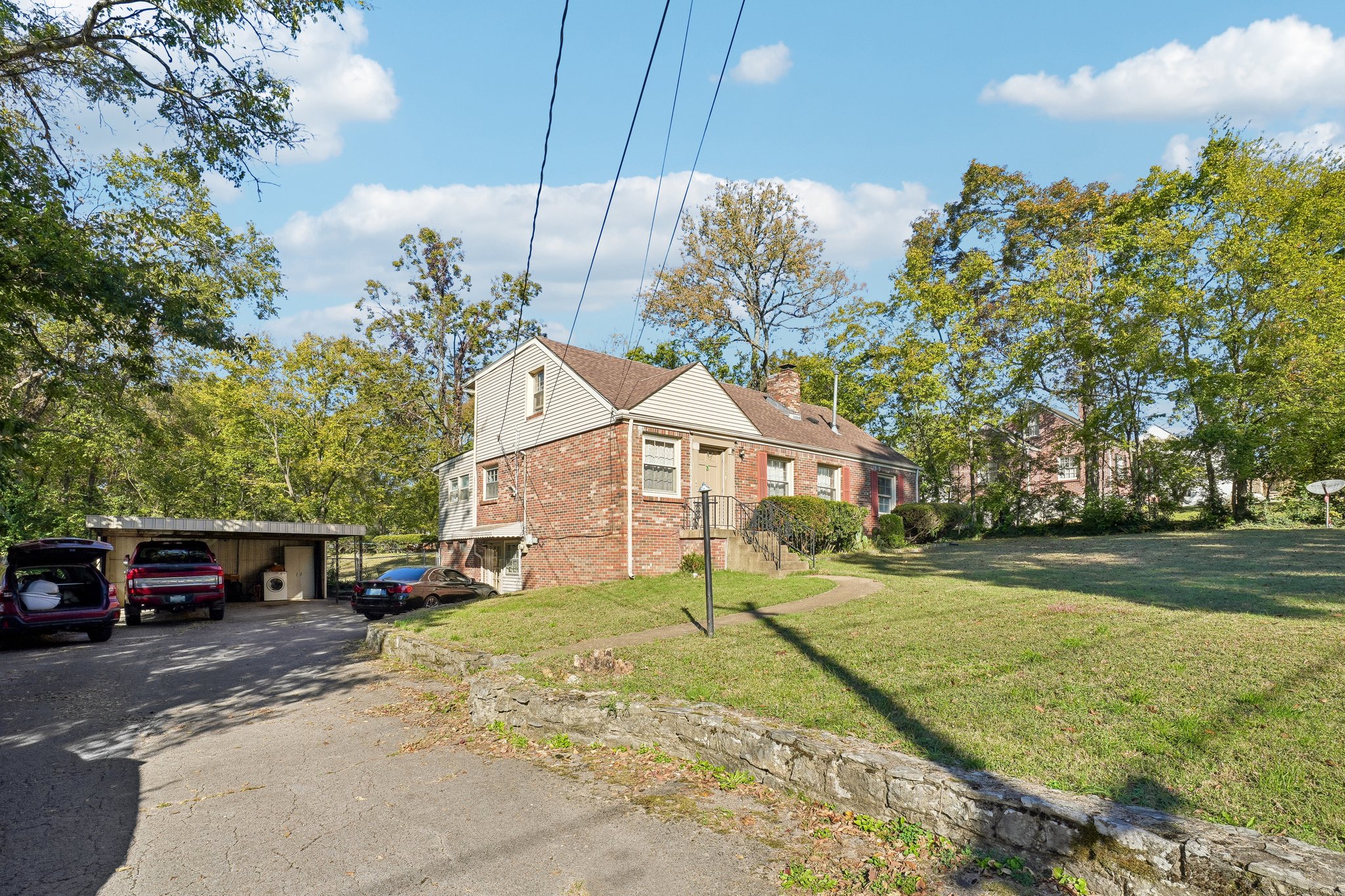 W Marthona Rd-S2410-005.jpg