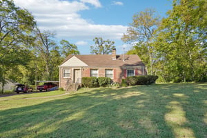 W Marthona Rd-S2410-002.jpg