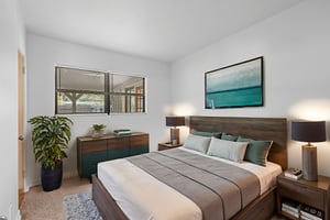 6Y8A4704 virtually staged.jpeg