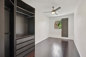 Zandra Ct-S0207-018.jpg