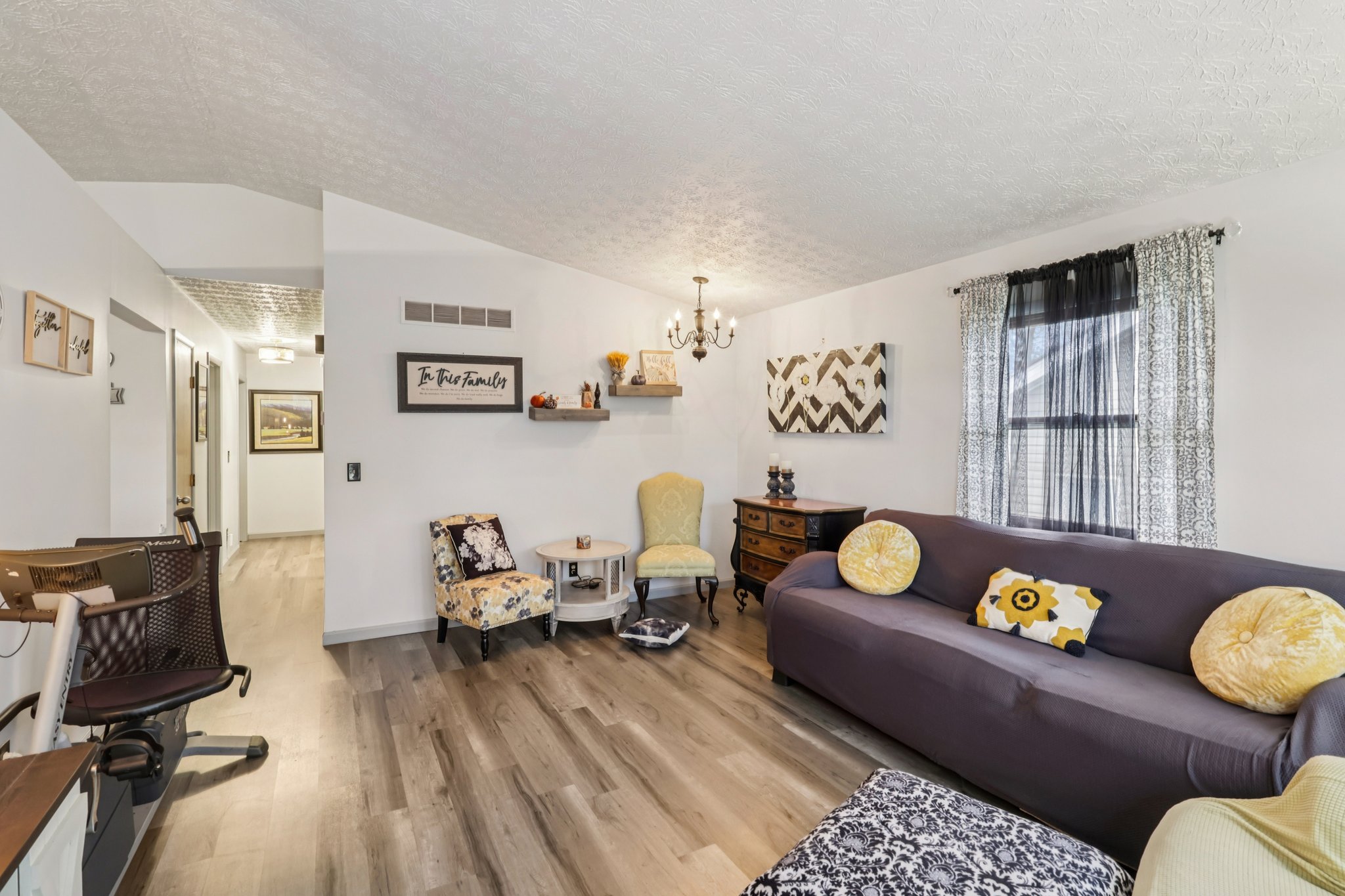 Benton St-S2911-013.jpg